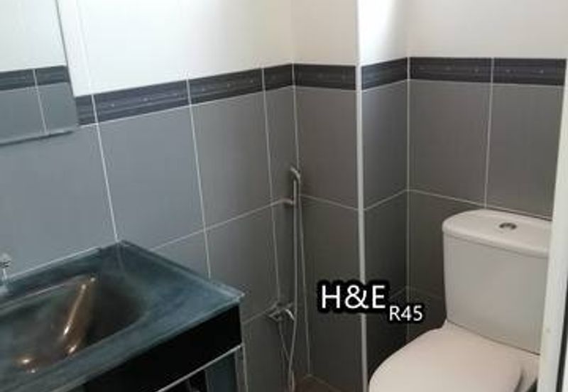 Fully furnished 2.5 Storey Tmn Puncak Jalil Premium Homes