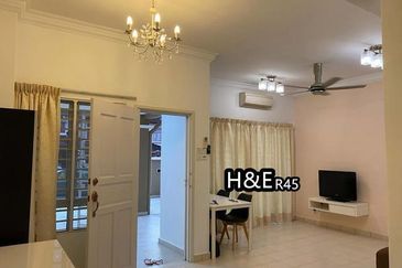 Fully furnished 2.5 Storey Tmn Puncak Jalil Premium Homes