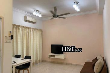 Fully furnished 2.5 Storey Tmn Puncak Jalil Premium Homes