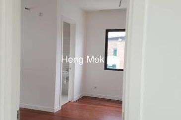 Bunglow below value at Kota Kemuning