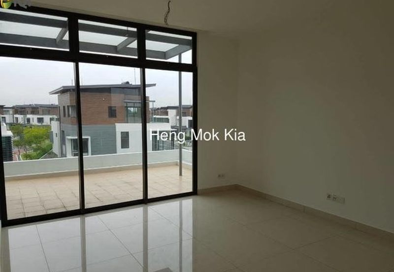 Bunglow below value at Kota Kemuning