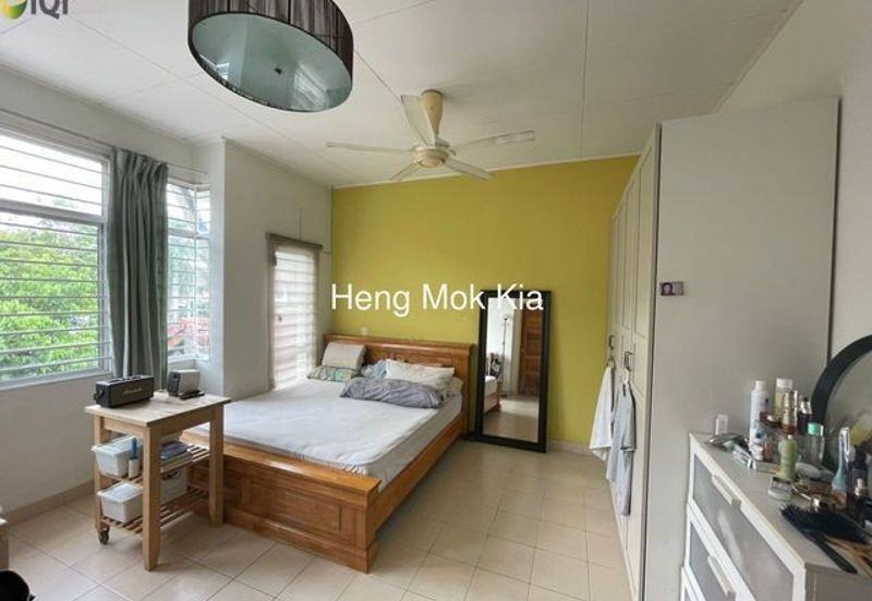 2 storey renovated unit at bukit raja klang