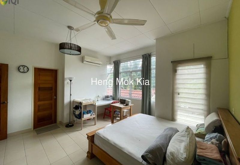 2 storey renovated unit at bukit raja klang