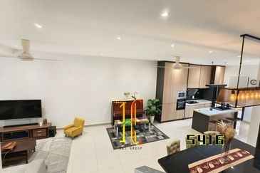 Pentas 6 @ Alam Impian