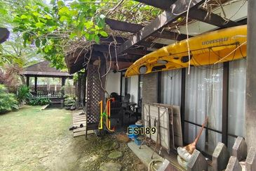 Glenmarie Cove Corner Portklang 