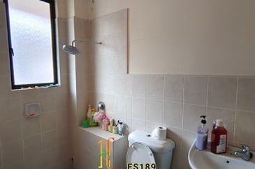 Glenmarie Cove Corner Portklang 