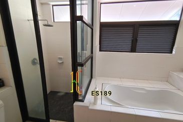 Glenmarie Cove Corner Portklang 