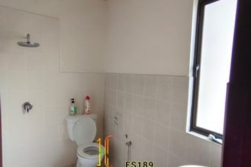 Glenmarie Cove Corner Portklang 