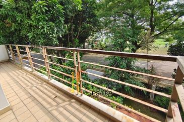 Glenmarie Cove Corner Portklang 