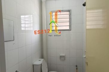 Pangsapuri Akasia, Bandar Botanic