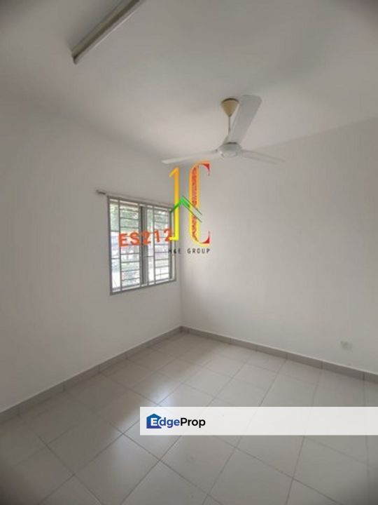 Pangsapuri Akasia, Bandar Botanic, , 