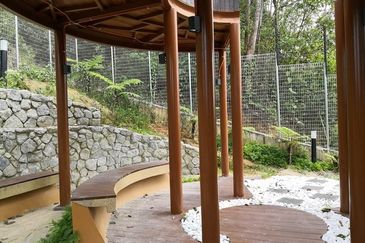 Suterapine condo sungai long