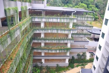 Suterapine condo sungai long