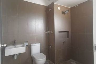 New House At Mahkota Banting Near WCE hightway