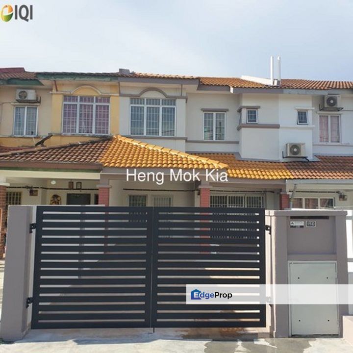 New renovated unit at bandar puteri klang, Selangor, 