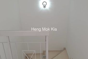 New renovated unit at bandar puteri klang