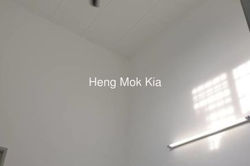 New renovated unit at bandar puteri klang