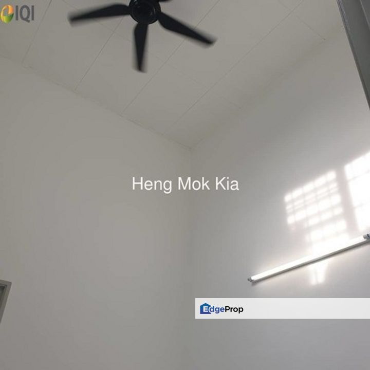 New renovated unit at bandar puteri klang, Selangor, 