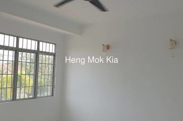 New renovated unit at bandar puteri klang