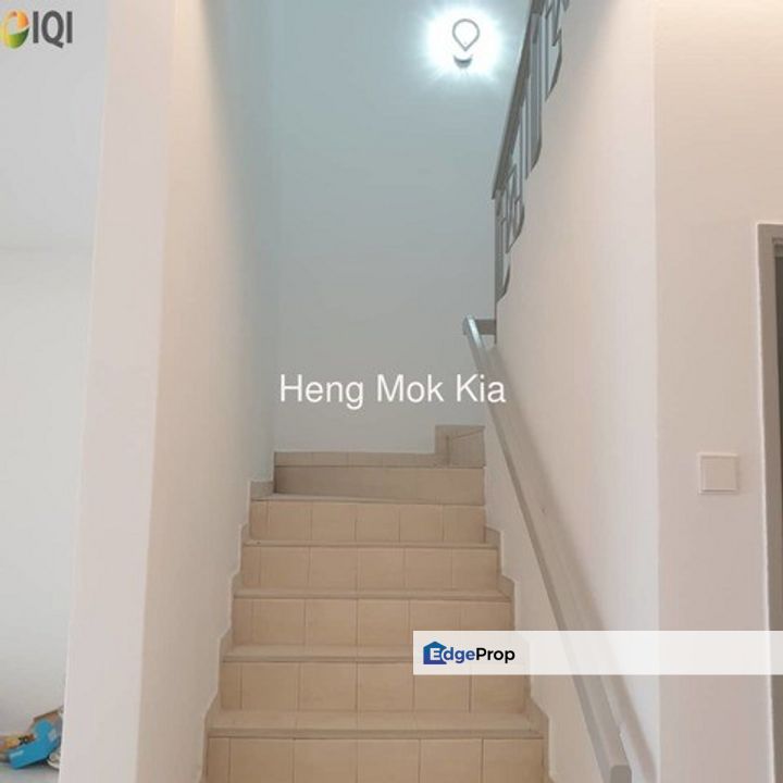 New renovated unit at bandar puteri klang, Selangor, 