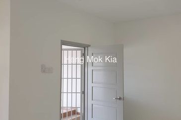 New renovated unit at bandar puteri klang