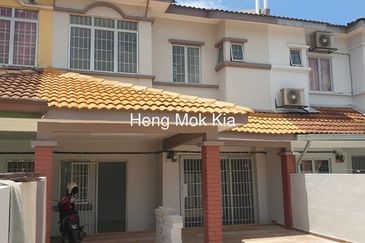 New renovated unit at bandar puteri klang