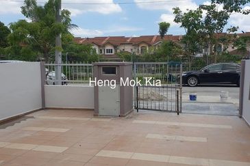New renovated unit at bandar puteri klang