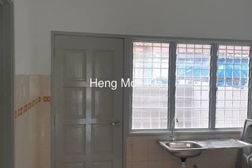 New renovated unit at bandar puteri klang