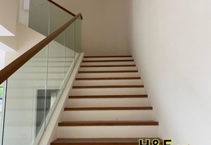 S43. Bukit Rimau Semi D corner New Unit Kota Kemuning