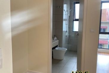 S43. Bukit Rimau Semi D corner New Unit Kota Kemuning