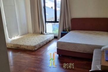 Glenmarie Cove Port klang