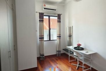 Pentas 6 @ Alam Impian