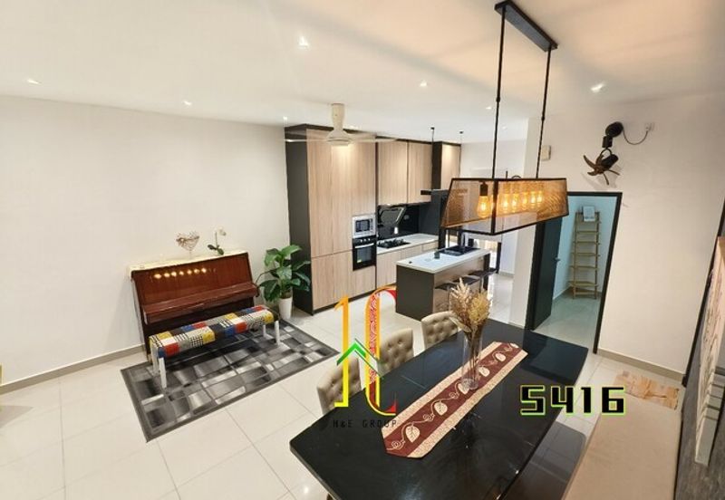 Pentas 6 @ Alam Impian