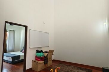 Pentas 6 @ Alam Impian