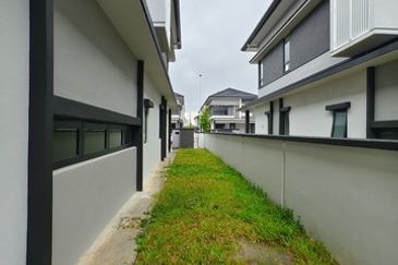 Freesia Residences @ Tropicana Aman