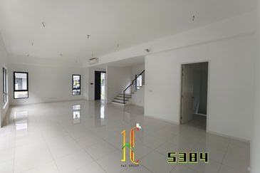 Freesia Residences @ Tropicana Aman