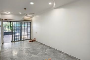 Jalan Sungai Kapar Indah 11A