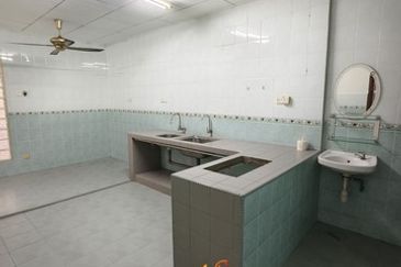 Jalan Sungai Kapar Indah 11A