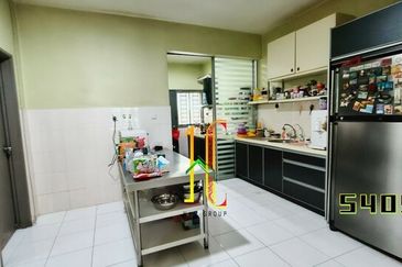 Jalan Setia Impian U13/8B