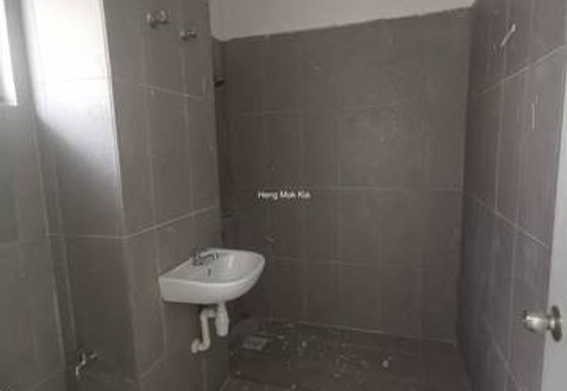 New House At Mahkota Banting Near WCE hightway