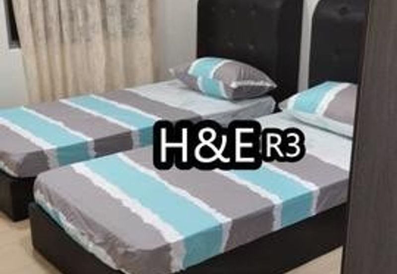 Gravit8 condominium Klang