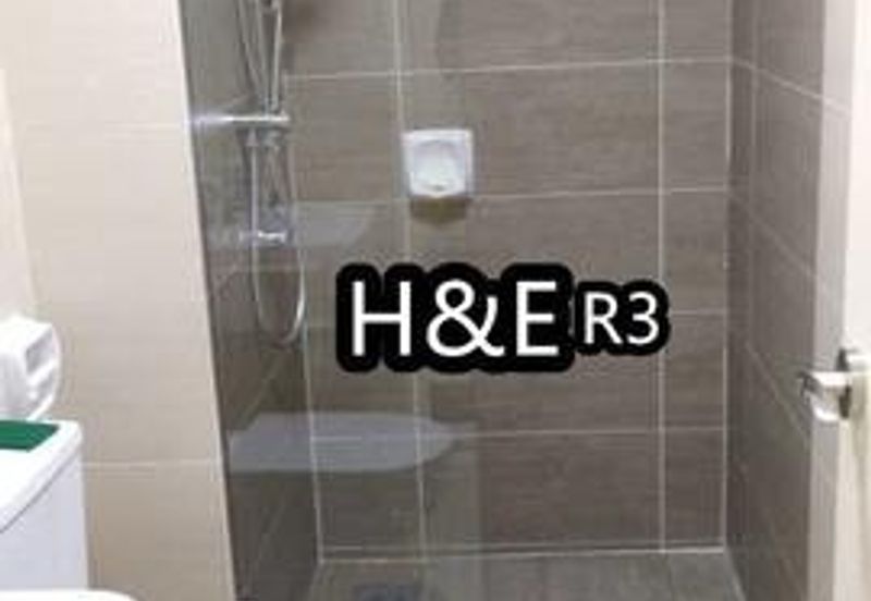 Gravit8 condominium Klang