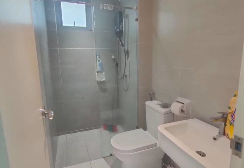 Gravit8 @ Klang South