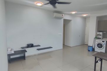 Gravit8 @ Klang South