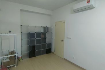 Gravit8 @ Klang South