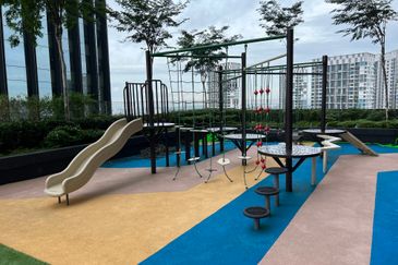 Hill10 Residence @ i-City