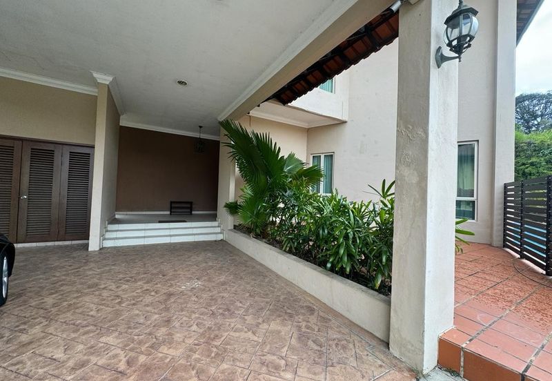 Bungalow with Private Pool @ Taman Duta