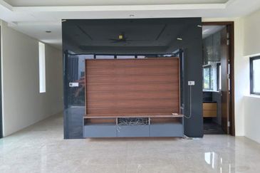 Bungalow with Private Pool @ Kenny Hills (Bukit Tunku)