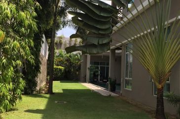 Bungalow with Private Pool @ Kenny Hills