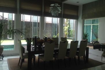 Bungalow with Private Pool @ Kenny Hills